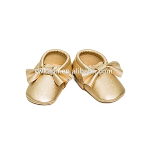 2018 new sale high quality warm casual PU leather prewalker wholesale shoes baby moccasins