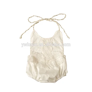 2018 summer newest style wholesale lovely spaghetti strap baby girl lace bubble Romper