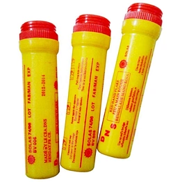 Professional production of fireworks hand flare color smoke signal torch for football or marine