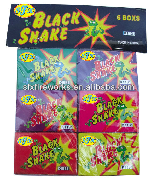 pequeños fuegos artificiales: serpiente negra