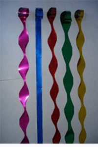 snaky streamers
