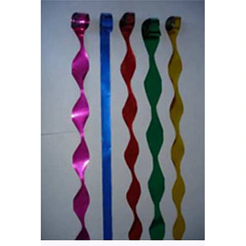 snaky streamers