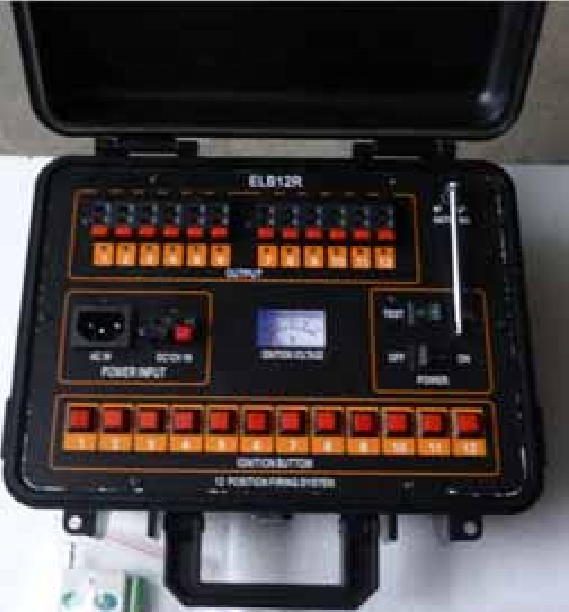 12 channels remote and hand control firing system fireworks