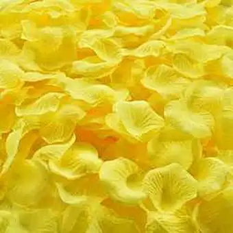 Amazon Hot Sell Artificial Rose Petals Satin Petals Silk Rose Petals For Wedding Decorations