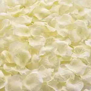 Amazon Hot Sell Artificial Rose Petals Satin Petals Silk Rose Petals For Wedding Decorations