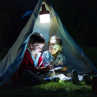 Portable Rechargeable Blackout Emergency LED Light Outdoor Solar Charging Camp Tent Light Mobile Bulb LED Light with Solar Panel