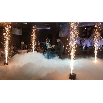 Indoor Fireworks Dmx  moving head cold spark machine for party Wedding dj party stage