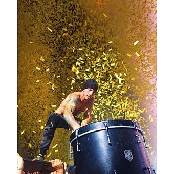 flameproof colorfast golden metallic confetti for wedding stage concerts stadium party celebration festival