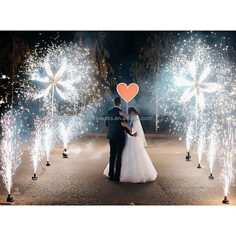 Wireless Cool Pyro Machine for Wedding Decorations Stage Fireworks & Firecrackers Fontaine De Scene Pyrotechnic Bride