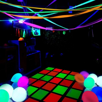 Black Light Uv Reactive In The Dark Party Decoration Luminous Bright Hanging Decor Glow Crepe Fluorescent Neon Paper Streamer