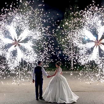 Wedding Sculpt Fountain Stage Electric Windmill Cue Remote Control Wire Ignition Device Pyrotechnic Fireworks Firing System