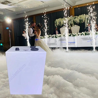 Decoration Supplies Centerpiece Marriage Bride Cold Fireworks Wireless DMX Control 750W Spark Fountain Machine for Wedding Stage
