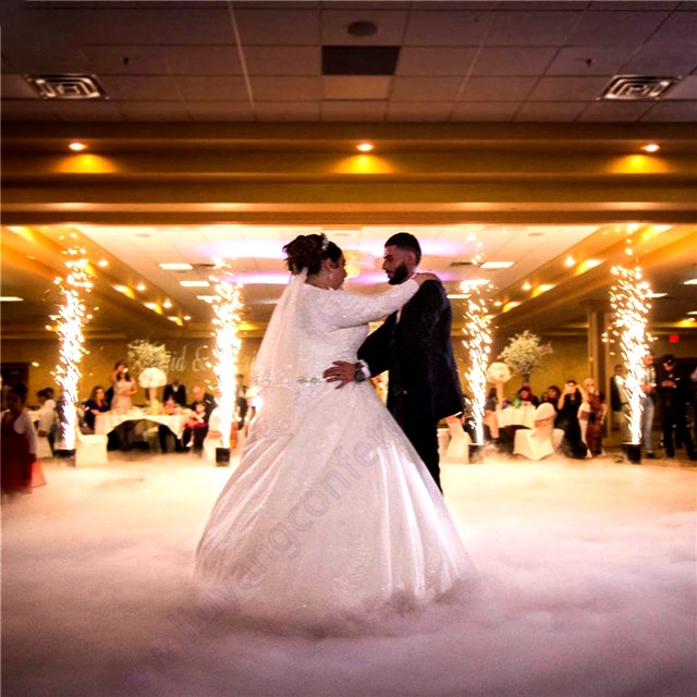Remote Control Dmx Stage Fountain Cold Pyro Wedding Cake Sparkler Favor Sparkles Decorations Fire Works For Spark Machine