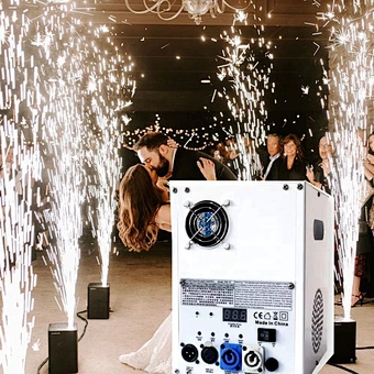 Dmx Remote DJ Bridal Entrance Concept Wedding Stage Effect Sparkler Pyrotechnic Fountain Indoor Firework Cold Spark Machine