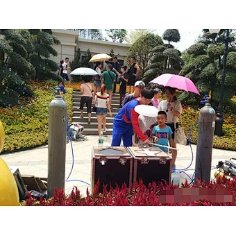 Amusement Foam Cloud Machine for Water Park Helium Flying Bubble Cloud Wedding Parties New Year Festivals Event Stage Decorate