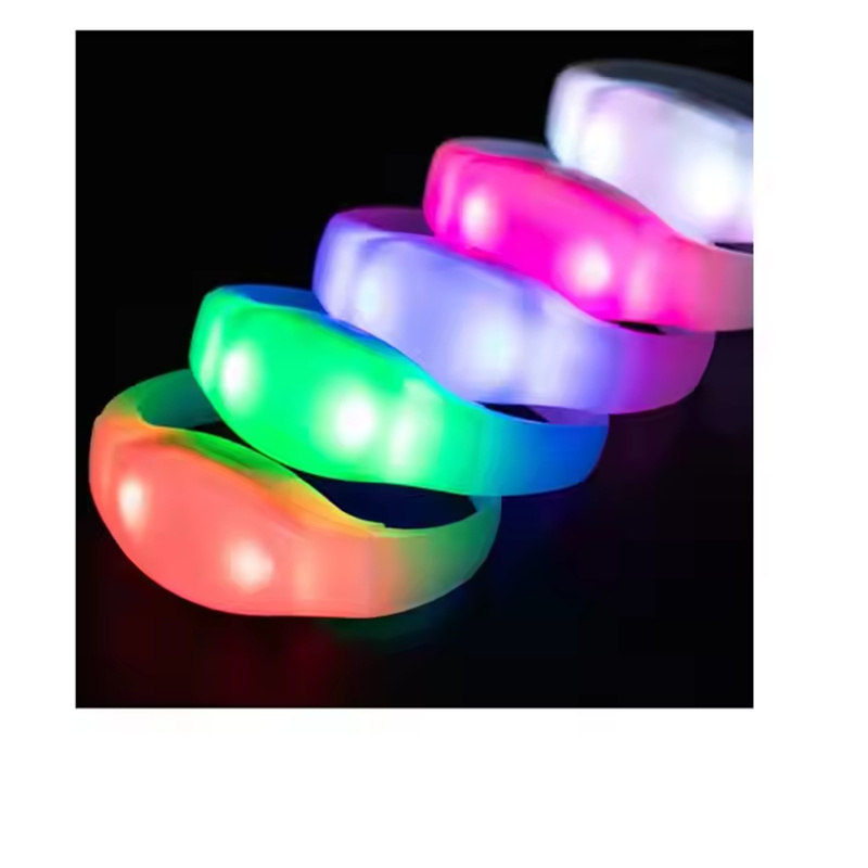 Event Festival Party Flash Up Concert Sound Activated Remote Silicone Light Led Bracelet Custom Logo Dmx Control Led Wristband