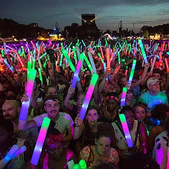 3 Modes Flashing LED Light Sticks for Weddings Concerts Christmas Halloween Party Supplies Foam Glow Sticks Bulk Light-up Toys
