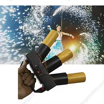 Handheld Cold Pyro Fireworks Equipment Wedding Machine Wireless Fireworks Cold Fire Fountain Wedding Party Stage