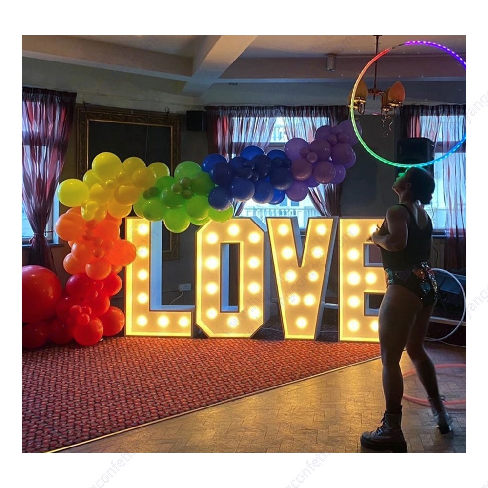 2023 wholesale light up neon sign mr & mrs large led Wedding Letter wedding decoration event party supplies