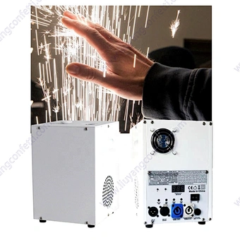 Hot Sell 110V Wedding Event Remote Wireless Dmx 512 Fountain Indoor Safe Dmx 650W Firework Cold Sparkle Spark Machine