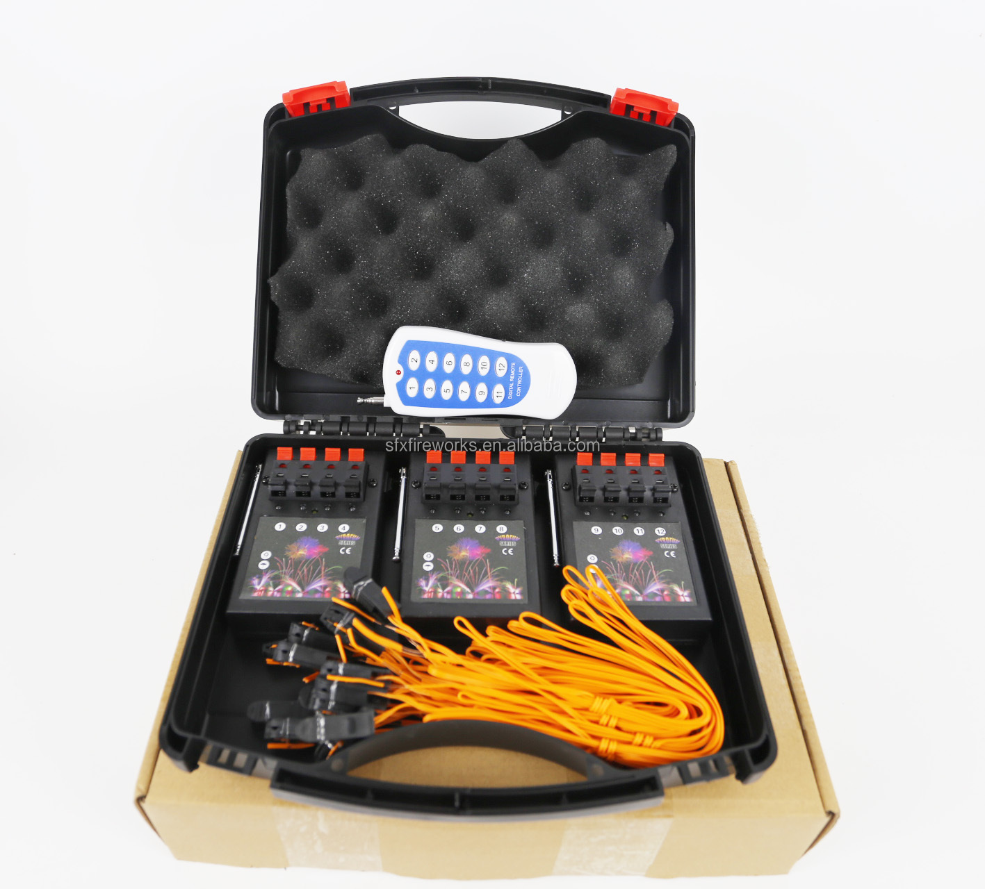 Professional 12-Cue Channels Fireworks Firing System New Products for Weddings Parties New Year Christmas-Cake Type Fountain
