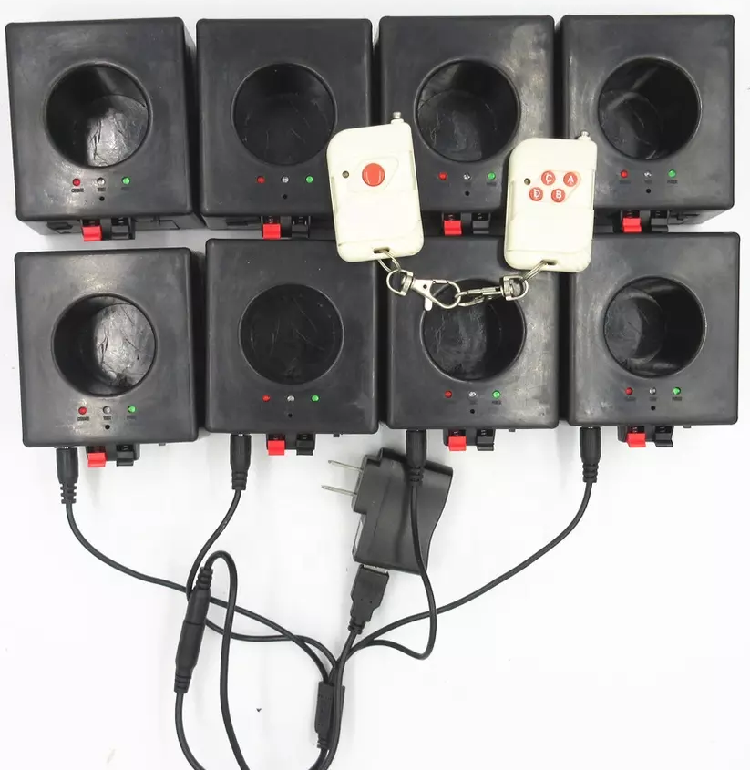 CE 8 channel 8 cue 4.2v rechargeable battery wireless remote control wedding cold pyro firing system Cold spark fountain machine