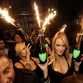 Firework Champagne Bottle Single Holder Safety Wholesale Birthday Cake Cold Ice Candle Wedding Indoor Nightclub Sparkler Clip
