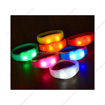 Radio Customized Event Bracelet Remote Control Light Up Timer Concert Flashing Programmable Dmx 4 Custom Logo Led Wristbands
