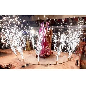2020 New Arrive Hot Sale Remote Control 360 Degree Spinning Pyro Indoor Cold Firework Firing System for Wedding Decoration DJ FX