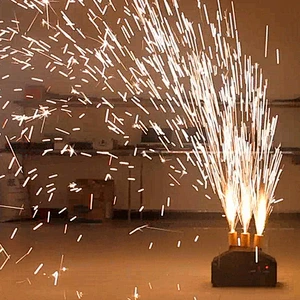 Good Quality CE Certificated Remote Control Stage Effect Cold Spark Fountain Machine for Wedding Party Sinking Fireworks Machine