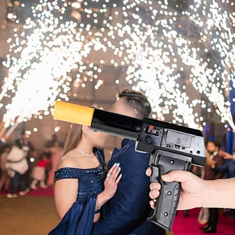 Indoor Pyrotechnic Stage Fountain Fireworks Fire Gun Igniter Firing Machine Hand Held Shooter Cold Pyro for Wedding Party