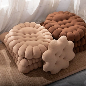 Modern Ergonomic Office Chair Mat Woven Sofa Cushion in Cookie Shape Japanese Tatami Bedroom Style for Home Decor