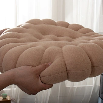 Modern Ergonomic Office Chair Mat Woven Sofa Cushion in Cookie Shape Japanese Tatami Bedroom Style for Home Decor