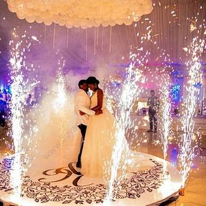 2021 New Arrives Hot Sale Remote Control 360 Degree Spinning Pyro Indoor Cold Fireworks Firing Systems for Wedding Decoration