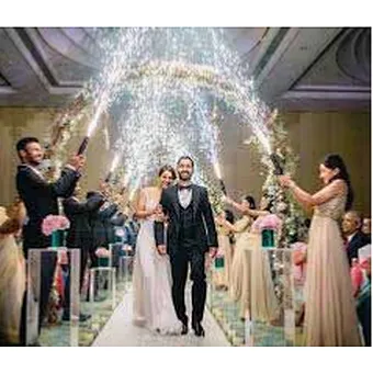 China Wholesale Weeding Party Electric Sparkler Stage Firework Machine Wedding Indoor Ice Fountain Hand Held Cold Pyro Shooter