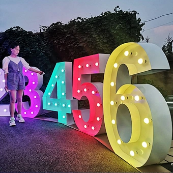 Outdoor Free Standing Light up LOVE Letter Giant Led Waterproof 4 ft Wedding Party Marquee Letters for Celebrate Wedding Event