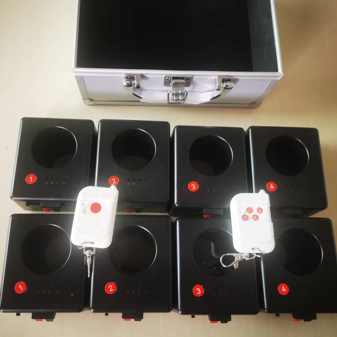 8 Channels 8 Cues Remote Control Cold Fire Electric Fireworks Firing System Cold Fountain Pyro Fireworks Machine for Wedding.