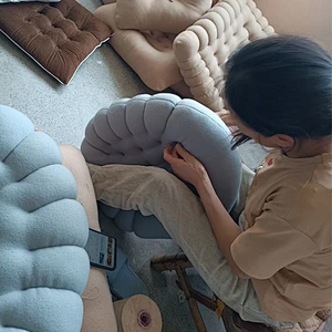 Modern Ergonomic Office Chair Mat Woven Sofa Cushion in Cookie Shape Japanese Tatami Bedroom Style for Home Decor