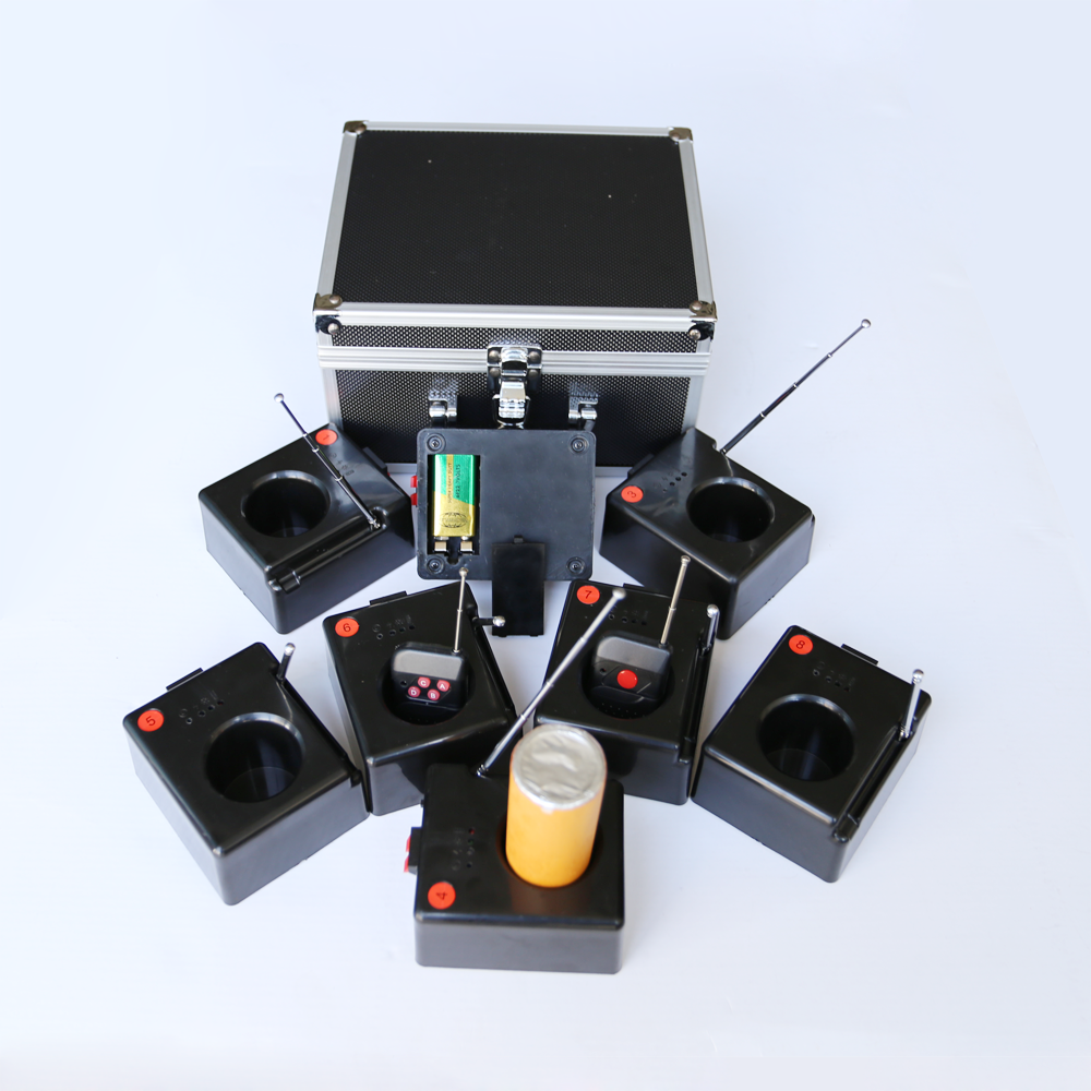 Remote Control Cold Pyro Machine Receiver Wedding Machine Wireless Fireworks Firing System