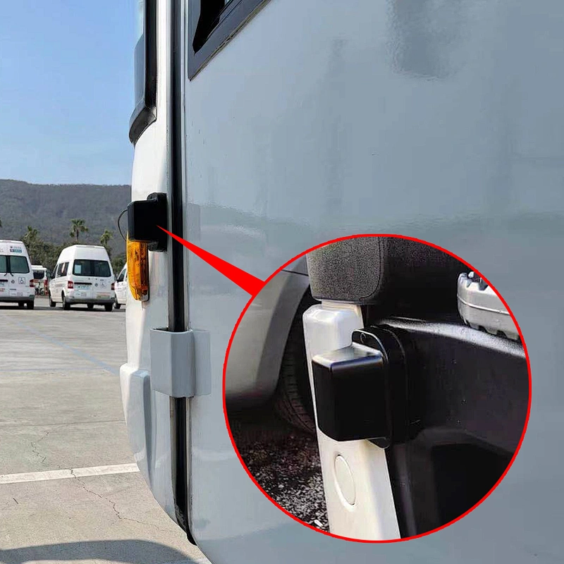 Blind Spot detection system for commercial vehicle