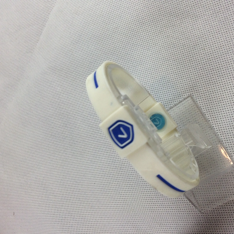 2013 Austin Masses-available Silicone Energy Bracelets in Hologram