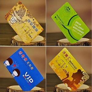 Cheap price plastic golden vip membership business card with holographic hot stamping