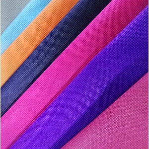2019 Guangzhou 100% pp non woven fabric rolls for nonwoven bag manufacturers