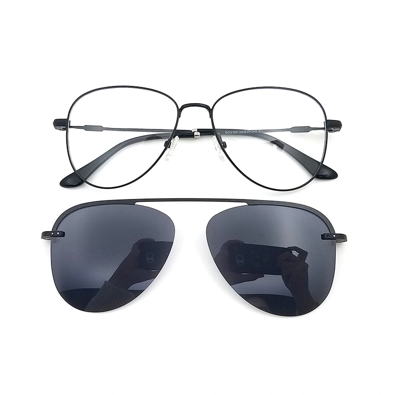 ready stock strong qulatiy golden metal clip on glasses frames with tac lens