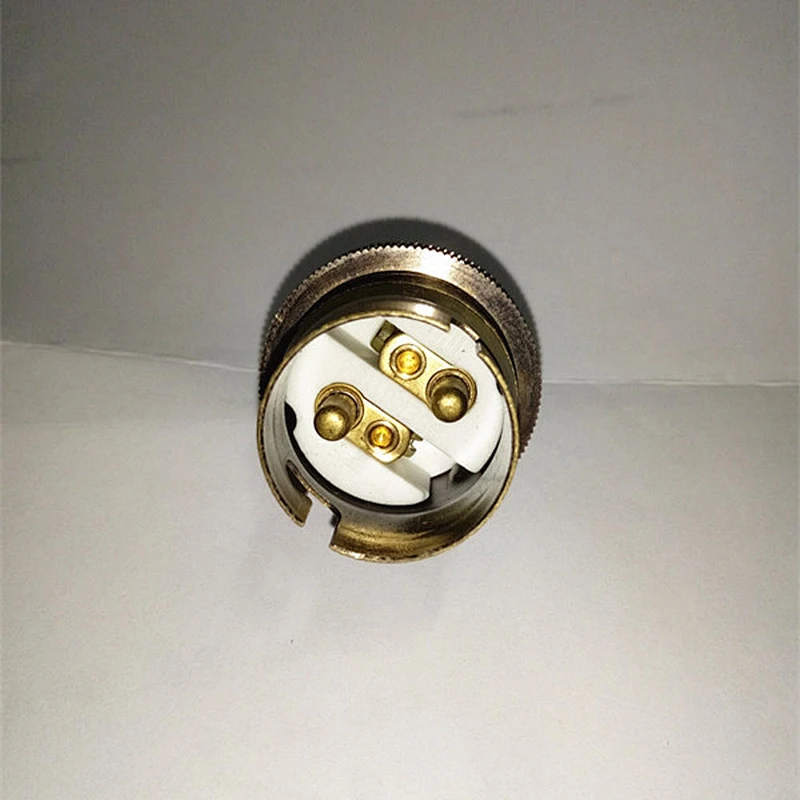 Vintage LED Pendant Lamp Edison Bulb Base B22 Brass Lamp Socket Reto Lighting Fixtures Antique Lamp Holder with Metal Cord Grip