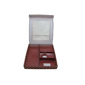 2014 Nice best quality make up box paper packaging carton box with window
