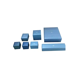 Custom PU leather jewelry boxes with lining flannel