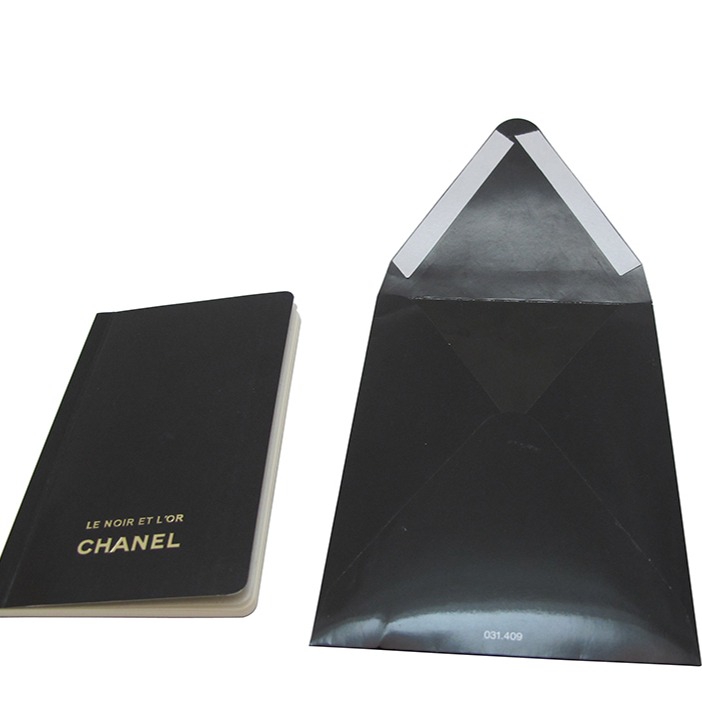 Black High Quality Wholesale Logo Printing Book Packaging Envelopes Self Adhesive Customized Envelope