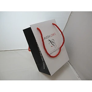 Custom White Prited Luxury Paper Bag
