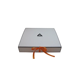Chinese Manufacturer Custom Wig Packing Box with Ribbon